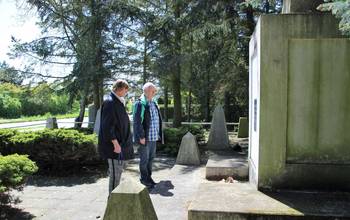 8. Mai 2023, Tag der Befreiung vom Faschismus, Gedenkstätte für die gefallenen Sowjetsoldaten im Spremberger Ortsteil Schwarze Pumpe.